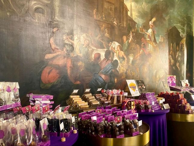 The Wondrous City: The Legend Behind Antwerp’s Name The Wondrous City: The Legend Behind Antwerp’s Name