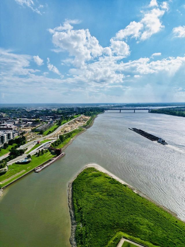 Mississippi River 🌊 is really super impressive!!!