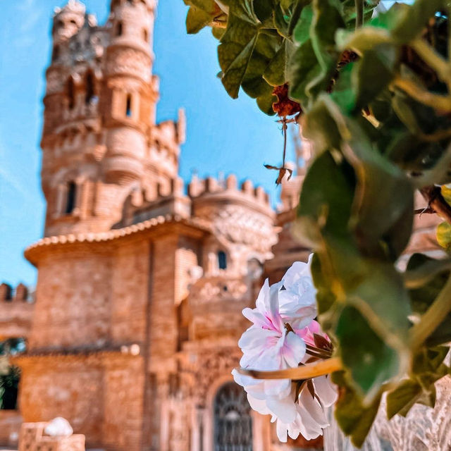 Uncover the Magic of Colomares Castle: A Majestic Gem in Spain 🤩🏰🇪🇸 Witness the Beauty That Leav