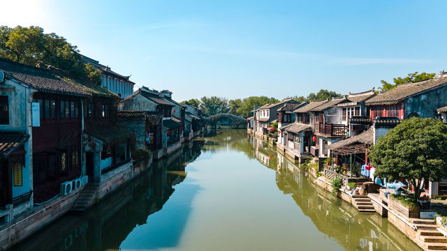 昆山巴城，“百戲之師”昆曲的發源地！  巴城的文化之根在於水，這裡五湖環繞，眾多河流貫穿而過，河多橋