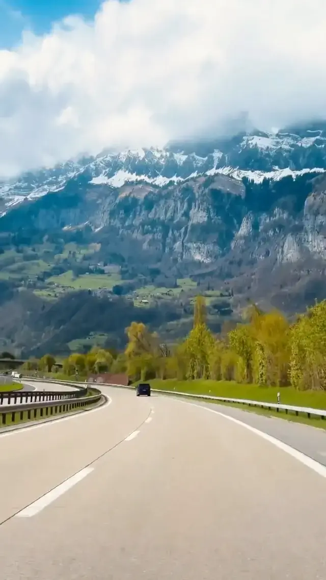 Switzerland: Awe-Inspiring Landscapes to Discover