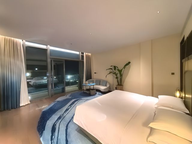 南京·園博園英迪格酒店居然還有套房？
