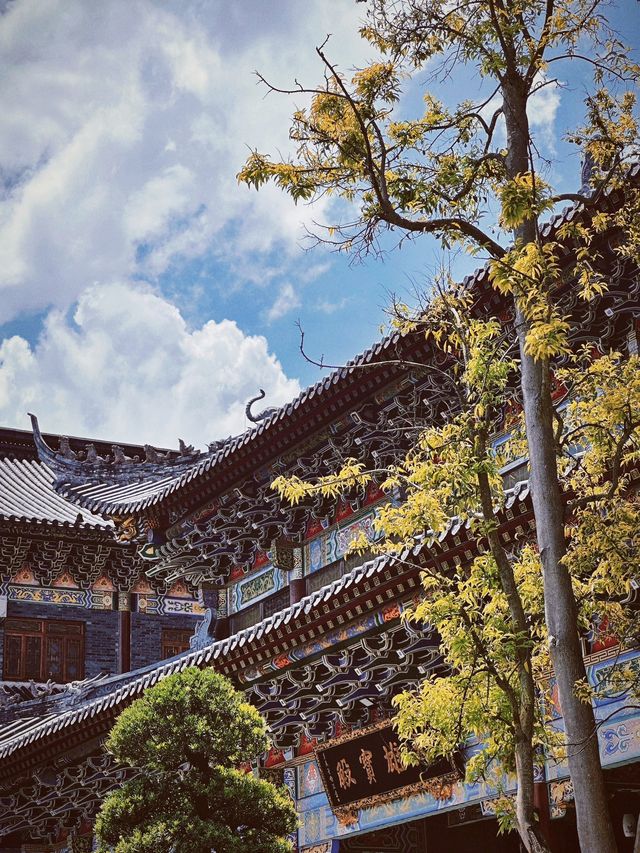 深圳東山寺超靈古寺感受中式建築美學！