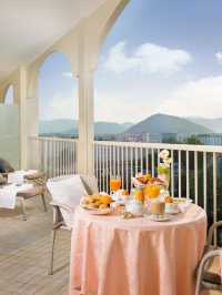🌟 Veneto's Luxe Retreat: Grand Hotel Trieste & Victoria 🌟