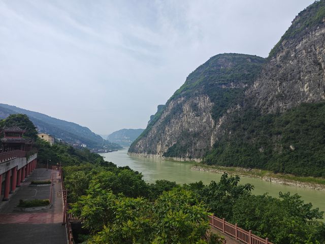 重庆涪陵周边－美心红酒小镇与乌江画廊