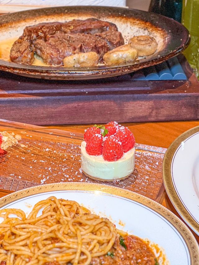 美食之旅，牛排家為你點亮浪漫時刻！