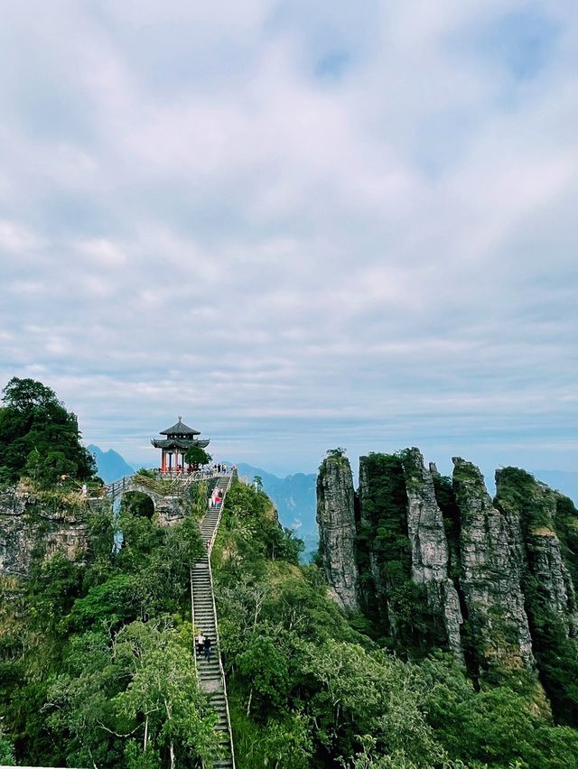 廣西貴港平南北帝山｜有「小張家界」之稱。