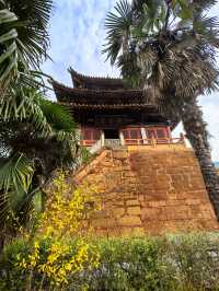 風穴寺懸鐘閣。