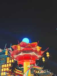 南寧之夜 我好像穿越的小女孩。