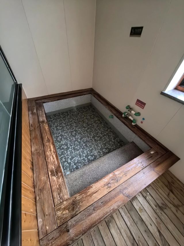 不在北京，承德熱河谷的冬季溫泉私湯真的太讚了！