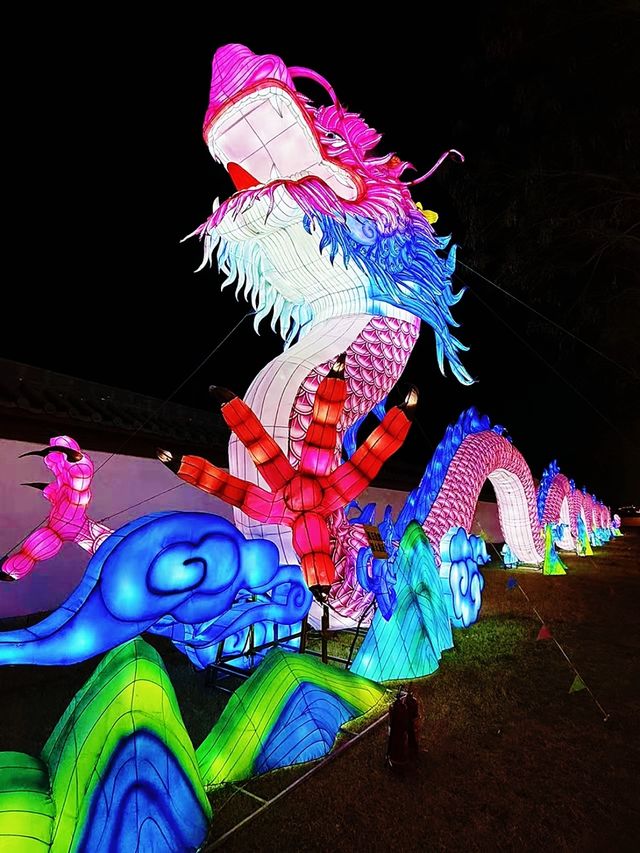 給足了過年的氣氛：隋唐洛陽城九州池燈會