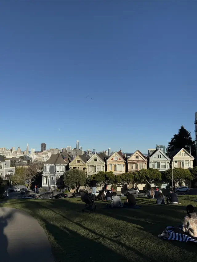 打卡舊金山的“彩繪女士”