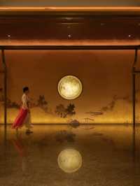 雲端、海浪和月色，像一首美食的詩歌