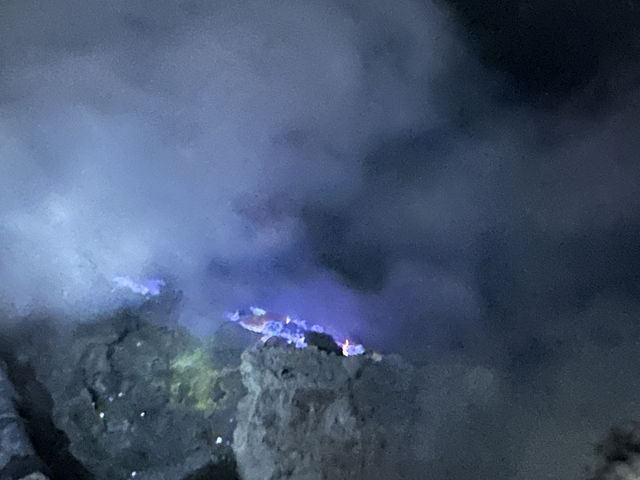 念念不忘，必有迴響-徒步伊真火山