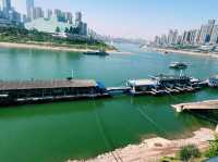 重慶市渝中區著名碼頭景點：6碼頭，適合拍照打卡、週末閒暇度假地！   