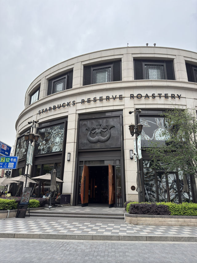 Shanghai – Where Tradition Meets the Future