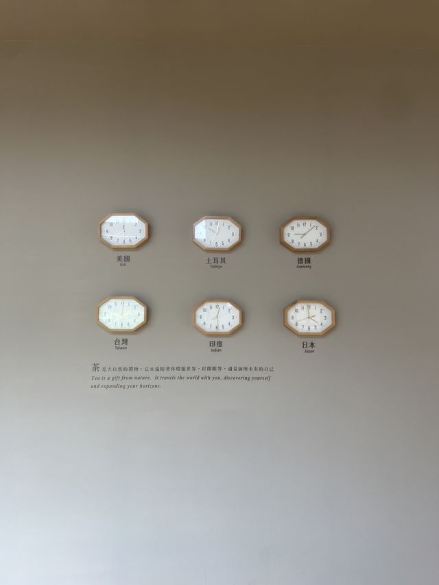 桃園室內景點！光影錯落下的展館