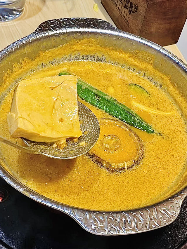 好吃的和牛壽喜燒🥹一口倒回旅行吃過的味道。。。
