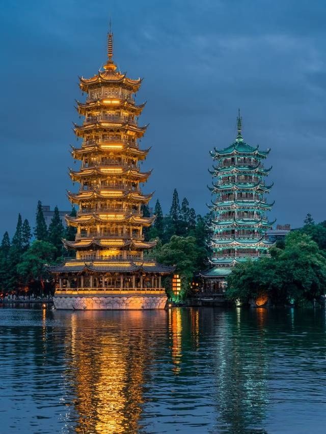 桂林日月雙塔｜闖入絕美夜景畫卷，真係靚到癲啊！