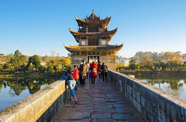 建水深度探秘：一座被時間遺忘的古鎮，等你來打卡！ “在這裡，你能找到屬於過去的寧靜，也能邂逅現