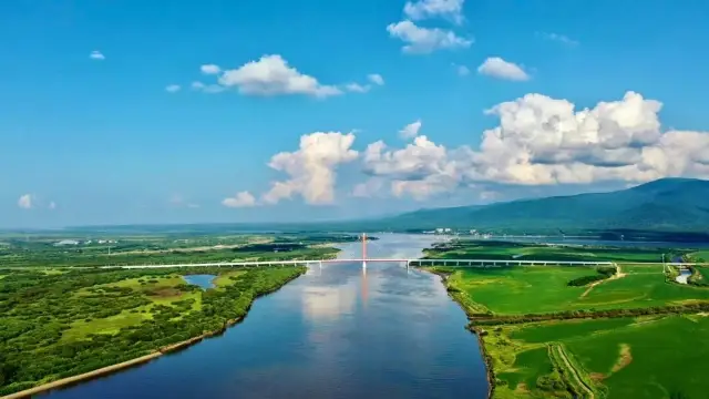 Wild Adventure on Heixia Island