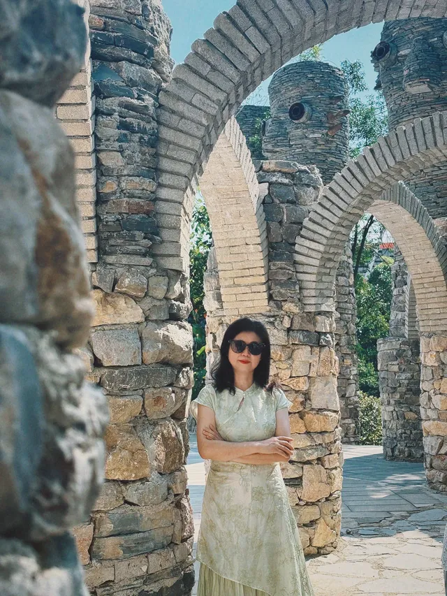 超好拍！花溪夜郎谷，神秘的石頭王國