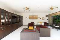 在薩努爾,體驗坦木卡米的悠閒時光✈️🌴
位於薩努爾的坦木卡米飯店,地址為Jln. Danau Ta