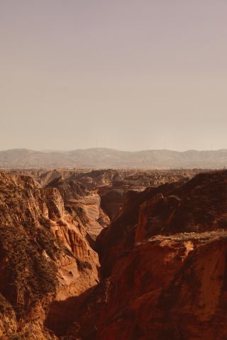 Touch the heartbeat of the earth in the ripples of 200 million years of time
From