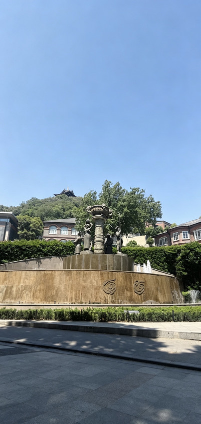 Zhenjiang City Museum, a provincial-level comprehensive local