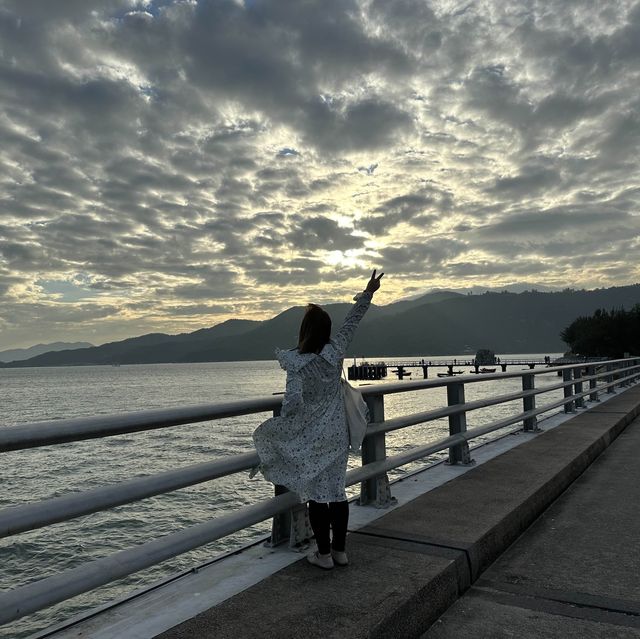 坪洲1日遊｜閒遊秘密花園。尋訪「港版沉下橋」。漫步東灣沙灘
