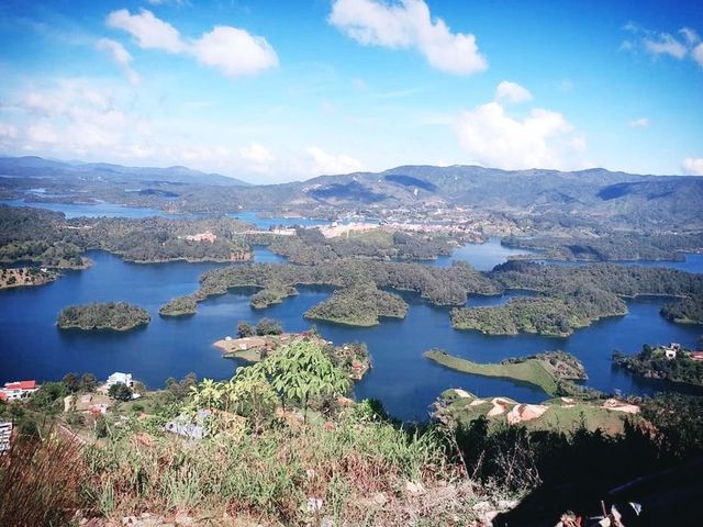 擁有千島湖美景瓜塔佩巨岩