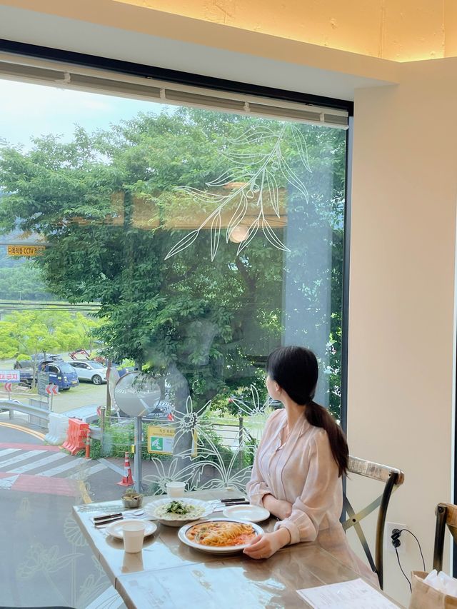 울산 태화강 뷰 좋은 브런치카페 “파르테르” ♡ 