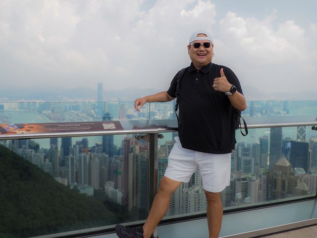 รถรางใหม่ขึ้น the peak 