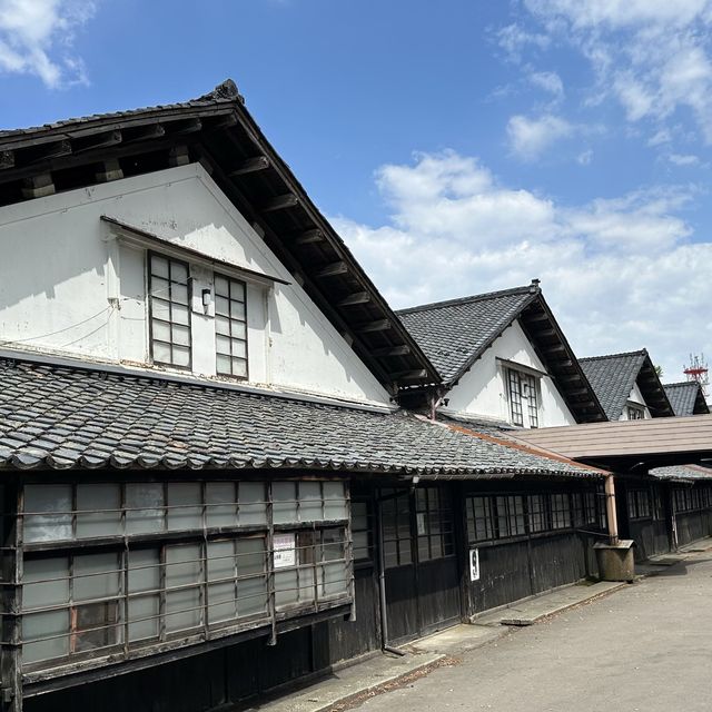 山居倉庫：風景如畫且還在使用的米倉