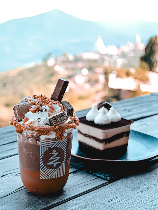 มุมถ่ายรูปเก๋ๆที่ Pino Latte คาเฟ่เขาค้อ