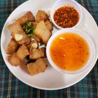 อาหารเลิศรส ที่ร้านโกดำอ่าวนาง 