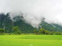Vangvieng Angsavanh - ວັງວຽງອ່າງສະຫວັນ