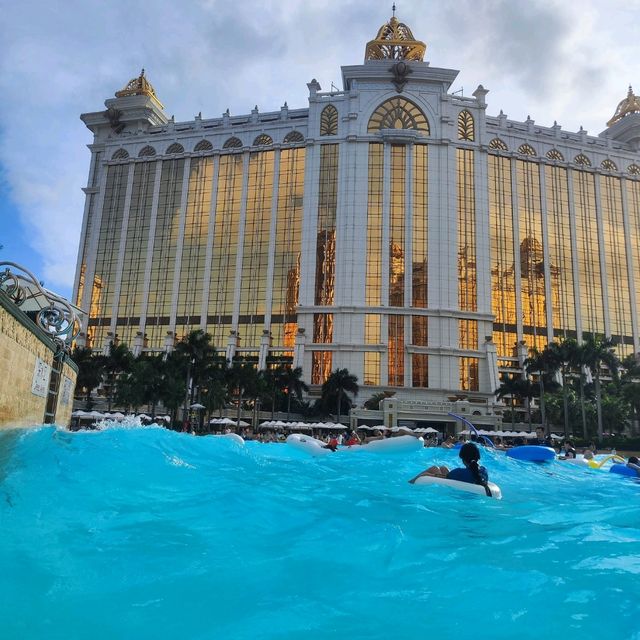 浮誇 華麗 Wow 樂游游！