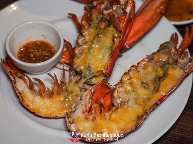 บุฟเฟ่ต์จุก ๆ ได้ Lobster คนละ 1 ตัว