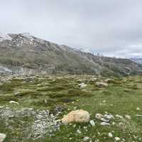 瑞士🇨🇭 ｜ 埃基斯峰高聳於阿萊奇冰河🌟 - Eggishorn