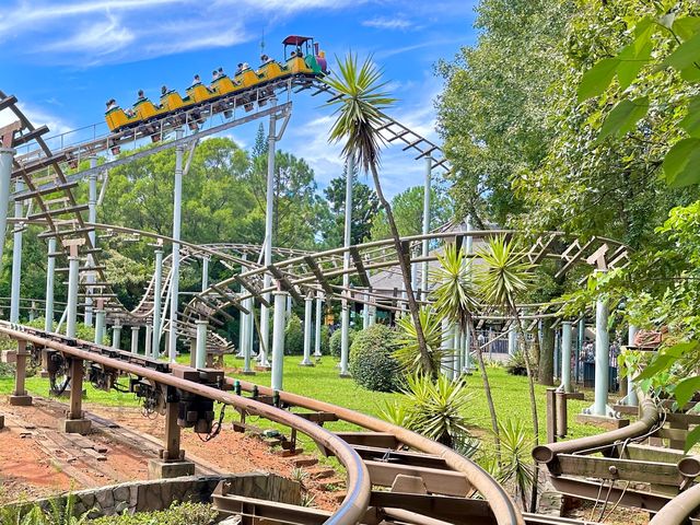 【 2023 新竹景點 】六福村 遊樂園 笑傲飛鷹 墓碑鎮 萬聖節🎃 