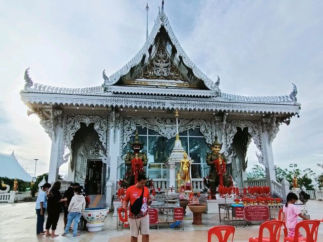 วัดวีระโชติธรรมาราม วัดสวยฉะเชิงเทรา