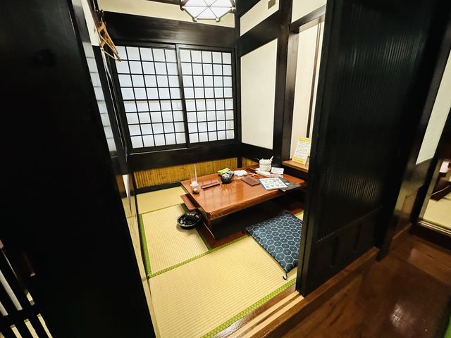 日本名古屋｜半世紀歷史蟹肉料理專門店