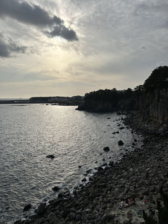 제주도 3대폭포, “정방폭포”🌊