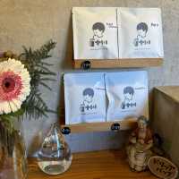 ドリップコーヒーが250円で楽しめるコーヒースタンド