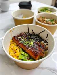 鰂魚涌抵食牛肉飯外賣店🐂