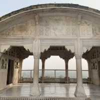 Agra Fort, best for leisure strolls!