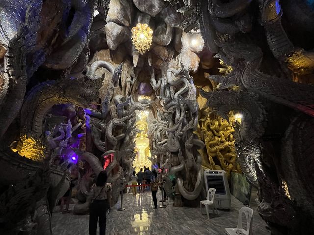 วัดมณีวงศ์ นครนายก ถ้ำพญานาค ที่สวยมาก