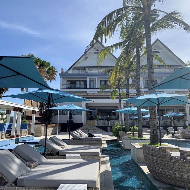LV8 Resort