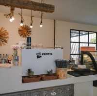Laguna Cafe คาเฟ่และร้านอาหารทะเล